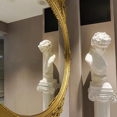 Hotel Aleksandr Pera 3*