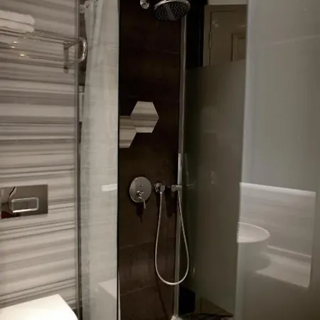 Hotel Aleksandr Pera 3*