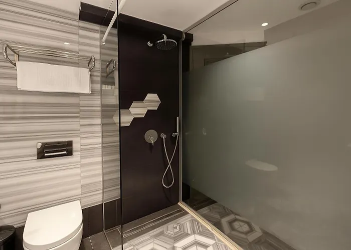 Aleksandr Pera 3* Istanbul