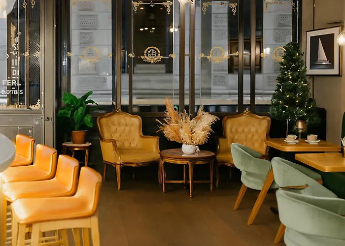 Aleksandr Pera Hotel Istanbul