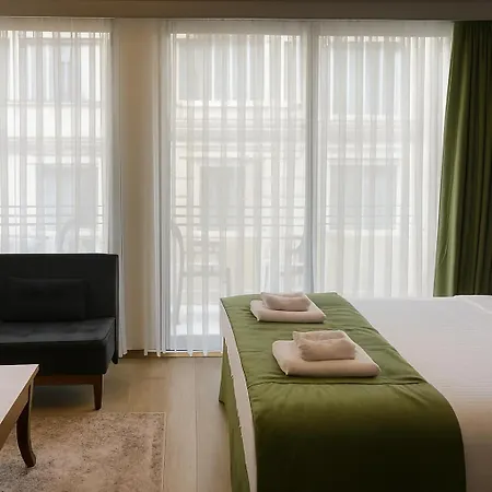 Aleksandr Pera Hotel 3*