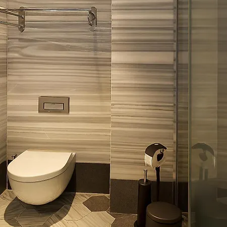 Aleksandr Pera Hotel Istanbul