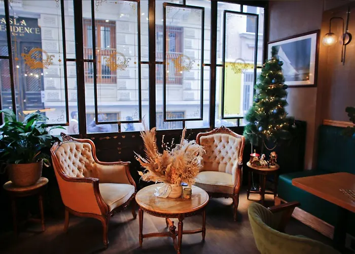 Hotell Aleksandr Pera 3*