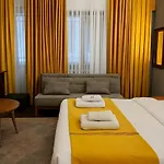 Otel Aleksandr Pera