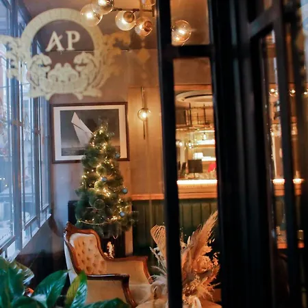 Aleksandr Pera Hotel Istanbul