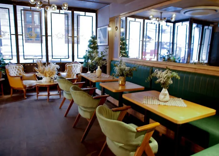 Aleksandr Pera 酒店 3*