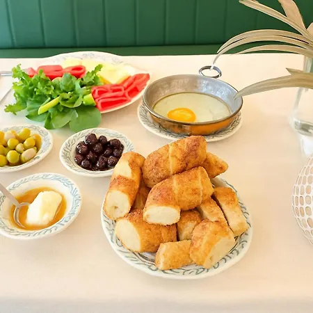 Aleksandr Pera Hotel Istambul